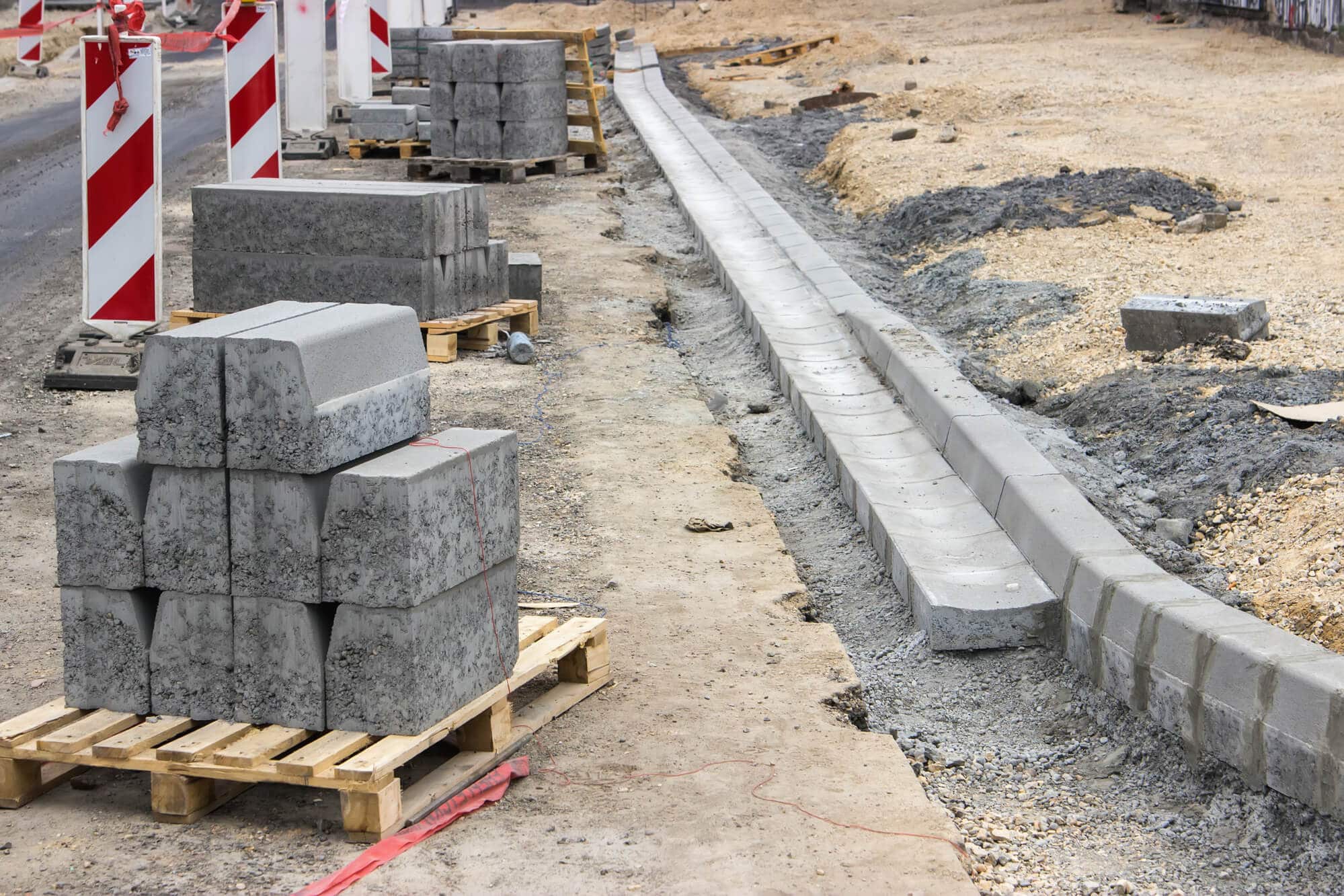 Concrete Curbs by Inner Loop Construction - Commercial Concrete Contractors in Texas