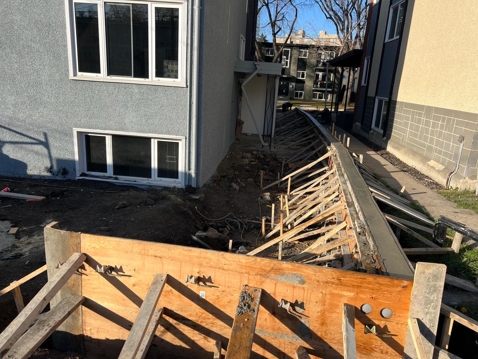 Retaining Walls by Inner Loop Construction - Commercial Concrete Contractors in Texas